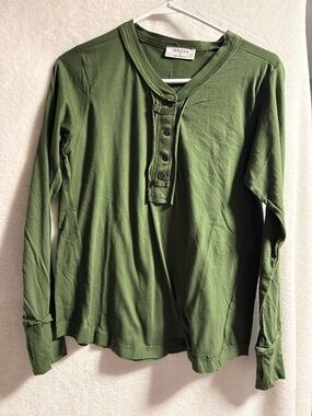 Zenana Outfitters Olive Green Long Sleeve Henley Top